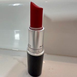 MAC 707 ruby woo retro matte lipstick